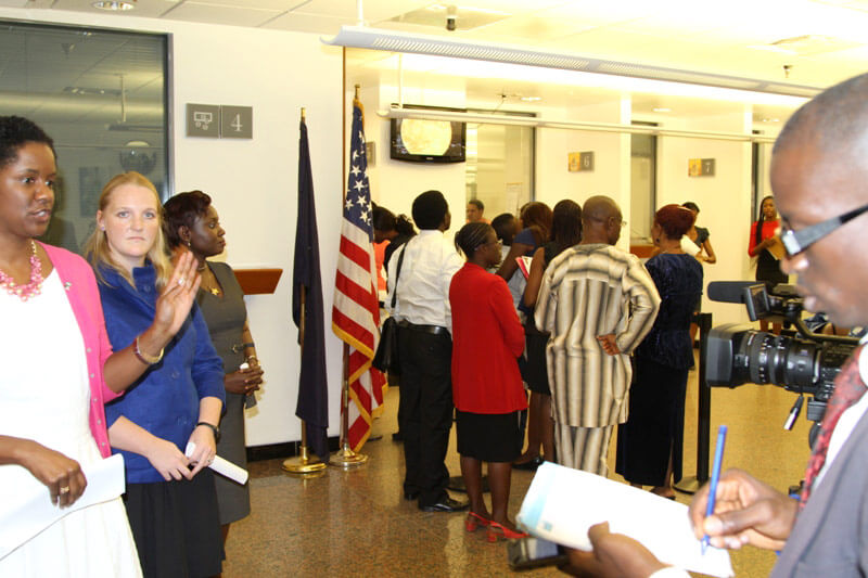 Image of people applying for US tourist visa