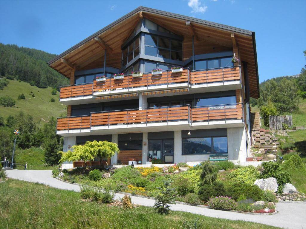 Image of a residential building in Albinen, Switzerland
