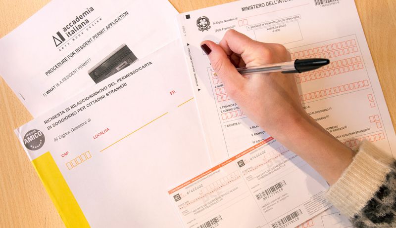 Image of a person applying for an Italian residence permit