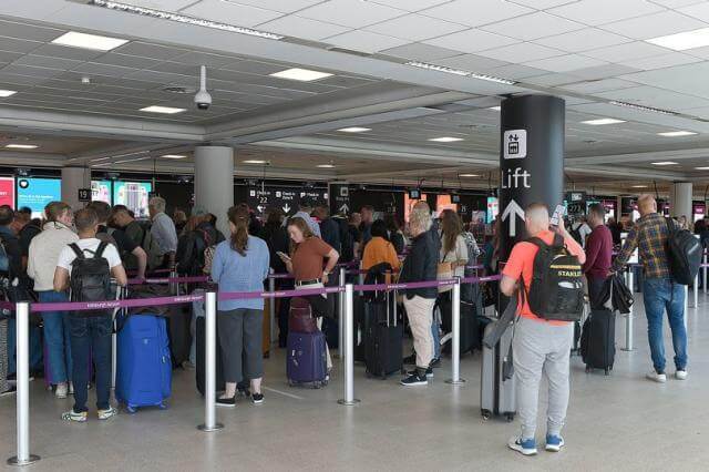 Edinburgh airport displayed on Fuse Chronicles